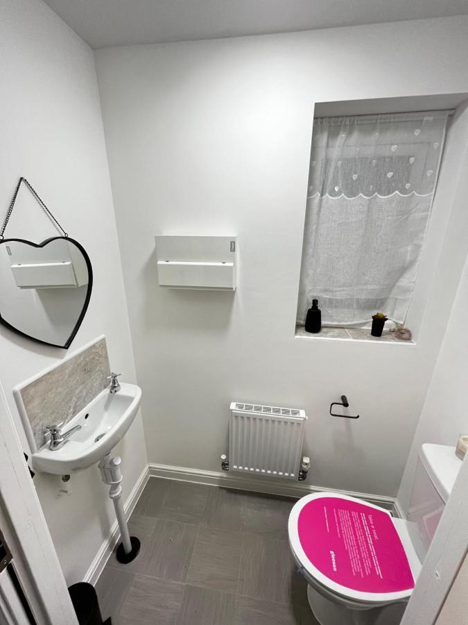 New Ollerton Parkgate Rest Appartamento Esterno foto