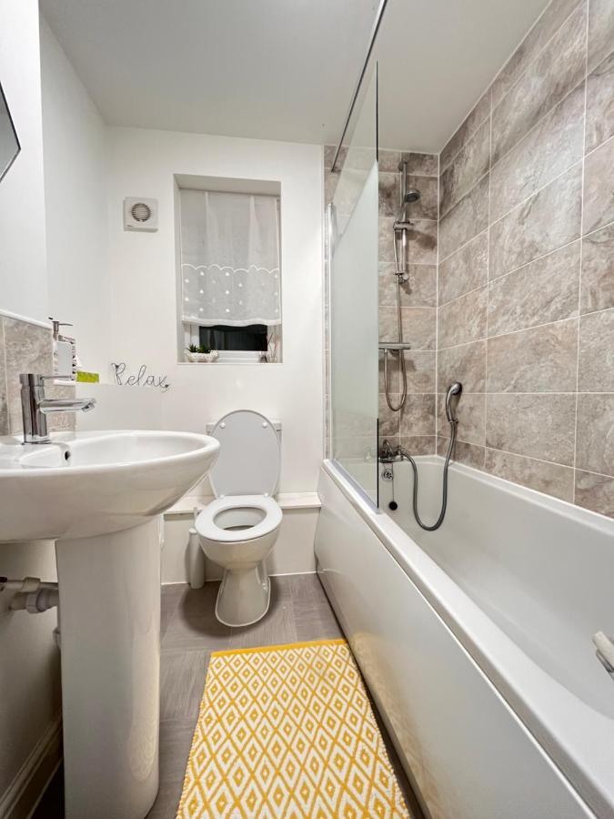 New Ollerton Parkgate Rest Appartamento Esterno foto