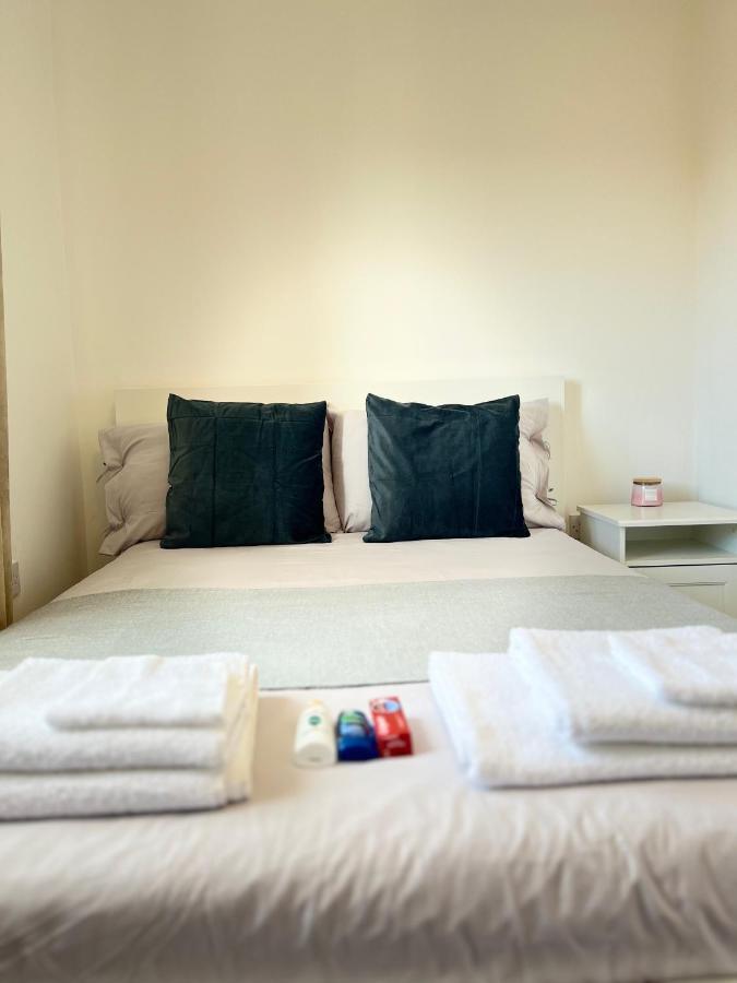 New Ollerton Parkgate Rest Appartamento Esterno foto