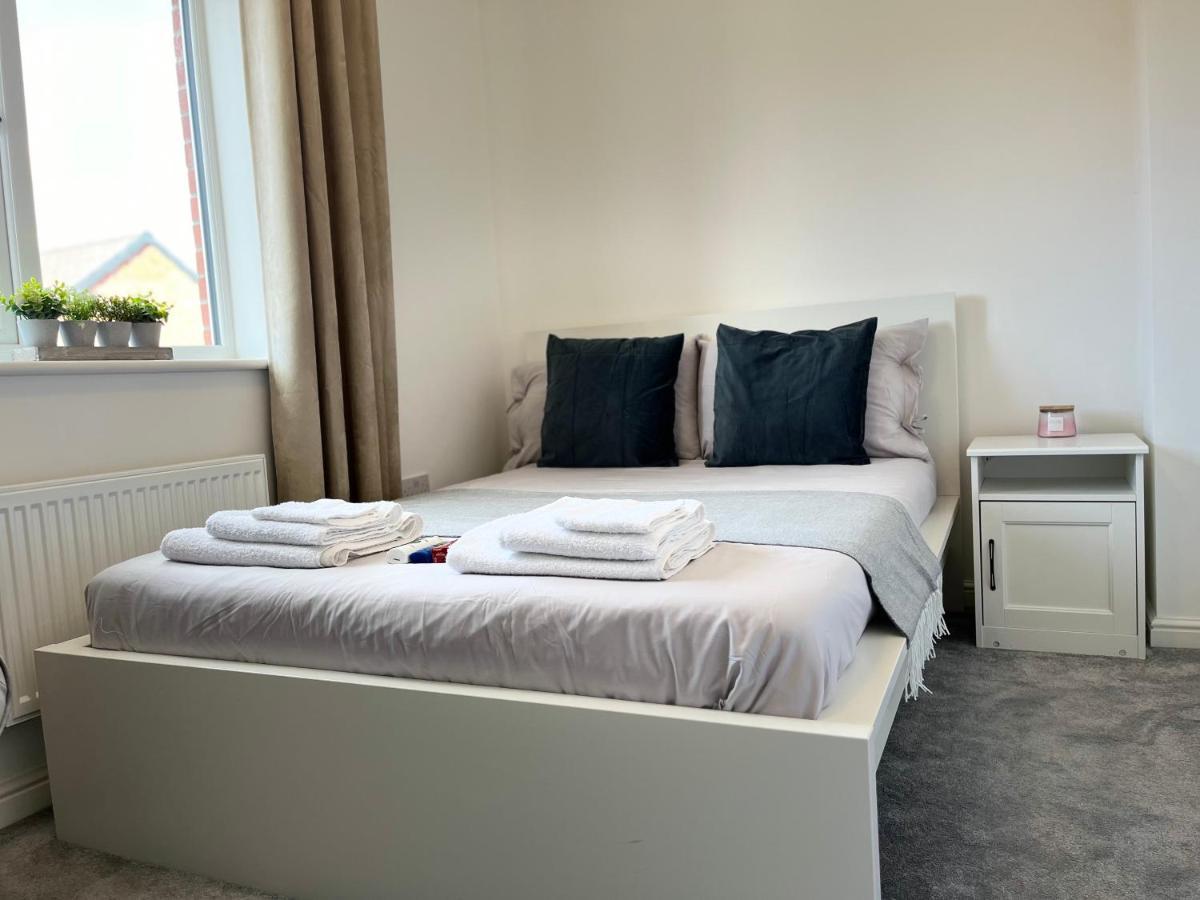 New Ollerton Parkgate Rest Appartamento Esterno foto