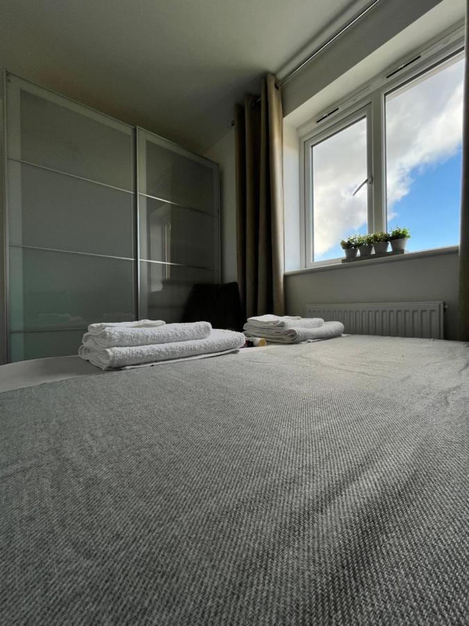 New Ollerton Parkgate Rest Appartamento Esterno foto